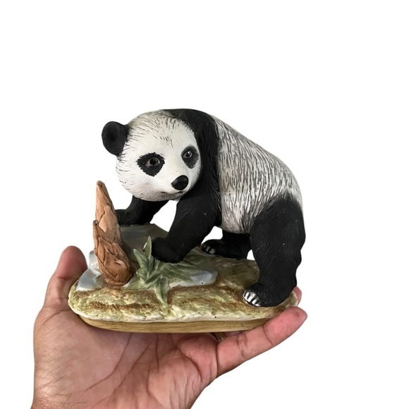 Vintage Lefton Panda Bear Ceramic Figurine #KW4910 Chipped - Picture 8 of 12